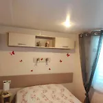 Mobil St Aigulf Europcamping 4 Pers * Фрежюс
